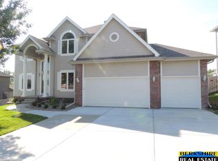 17531 Jefferson St, Omaha, NE 68135