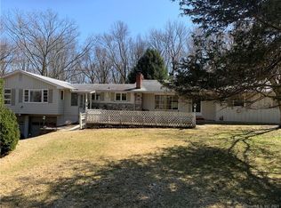 59 Boggs Hill Rd, Newtown, CT 06470