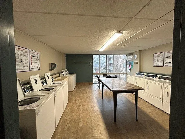 River Bluff Apartments — Photo 25