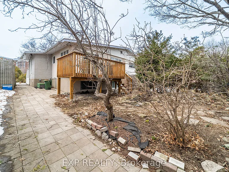 21 Southview Cres — Photo 28