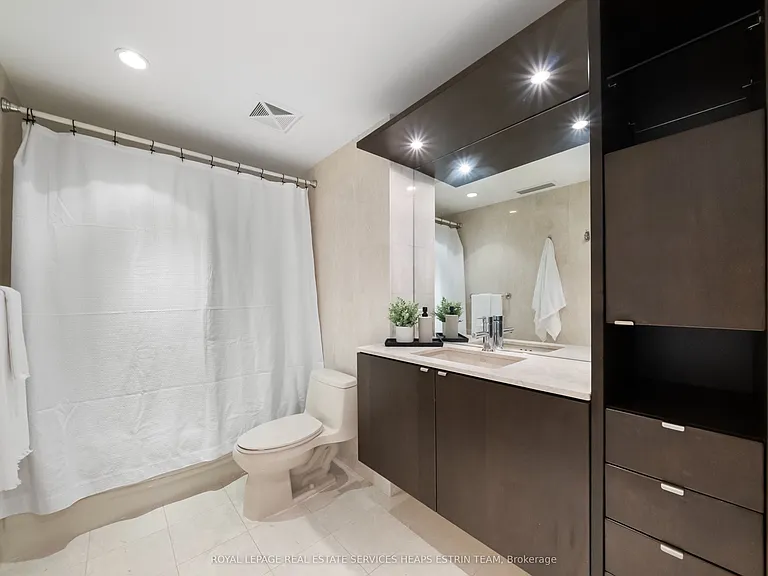 1430 Yonge St #509 — Photo 22