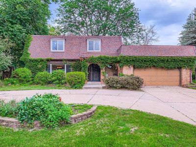 25 W Kraft Rd, West Saint Paul, MN, 55118