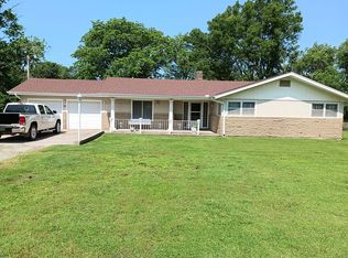 311 Poplar Heights Rd, Chanute, KS 66720