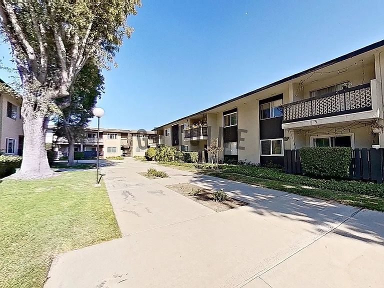 12200 Montecito Rd #K204 — Photo 28