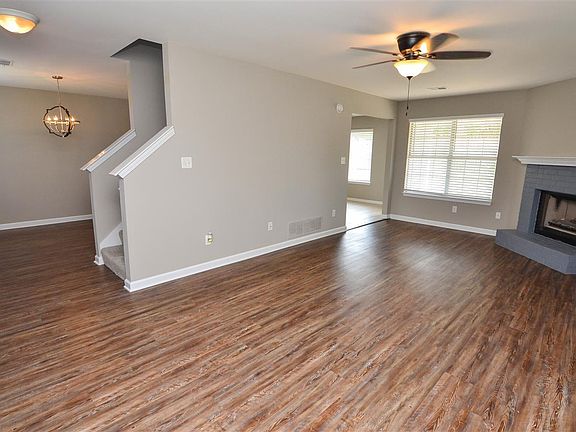 5th image of 6989 Luxor Ln
