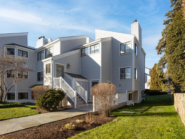 133 Rowayton Woods Drive #133, Norwalk, CT 06854