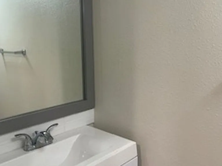 2436 Barry Ave #1 — Photo 6
