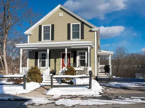40 Arlington Ave, Dracut, MA 01826
