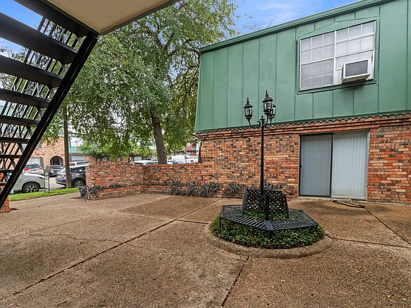 5th image of 3101 Tom Green St #193