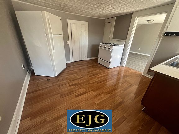 3rd image of 1 Salvail Ct #2