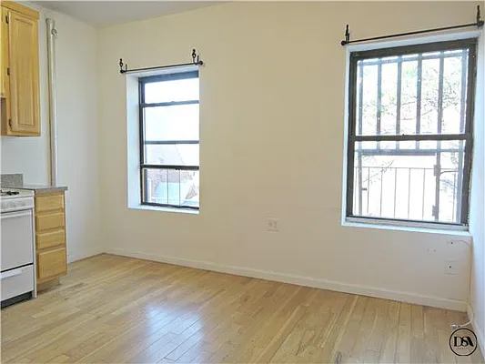 Rented by DSA Realty | media 38