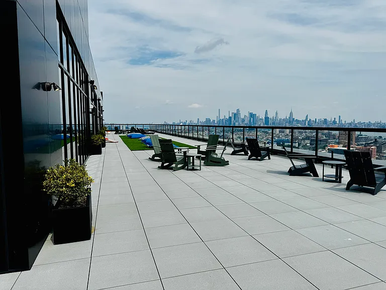 624 Newark Ave #1111 — Photo 30