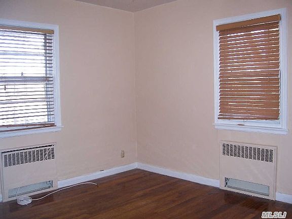 5th image of 39 Pequot Ave