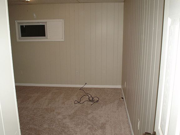 4th image of 75 Vestal Ave