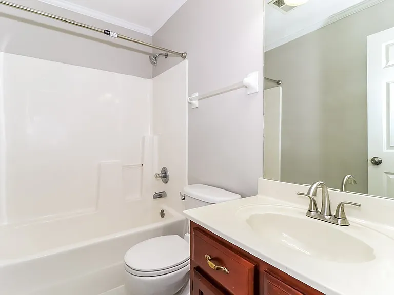 15 Oakland Woods Cv — Photo 18