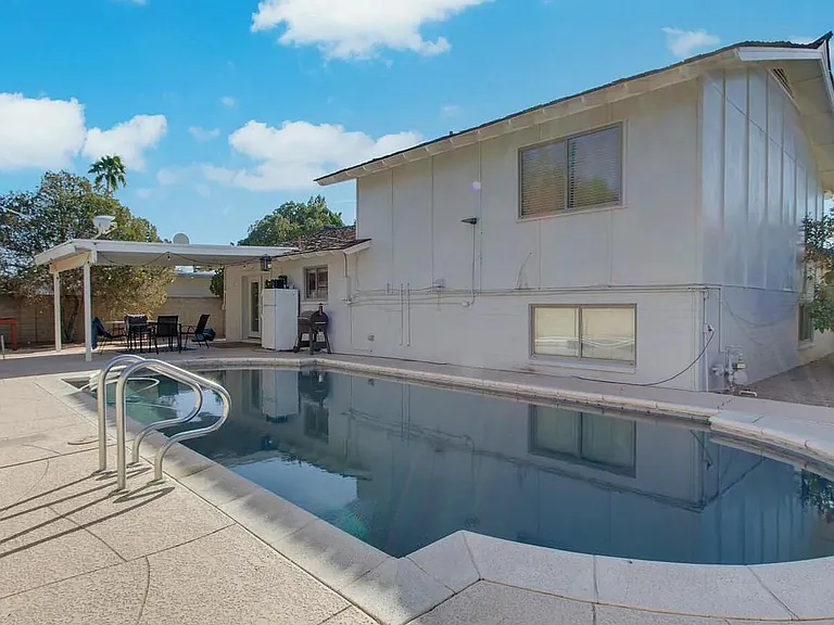 618 E Wesleyan Dr — Photo 28