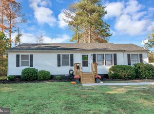 153 10th St, Colonial Beach, VA 22443
