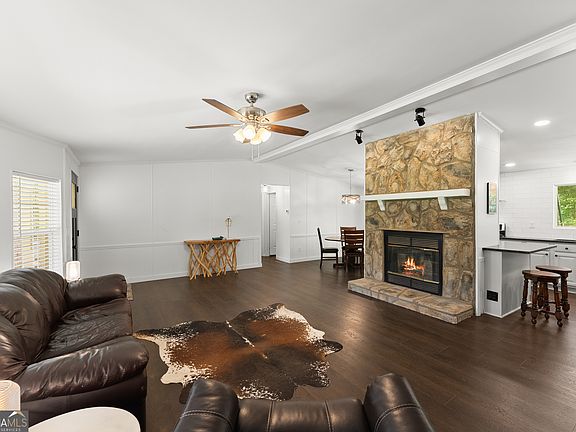 2nd image of 3501 Looper Lake Rd