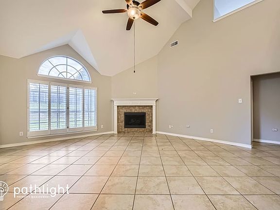 3rd image of 7713 Creek Meadows Dr