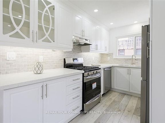 4th image of 52 Elliott Ave