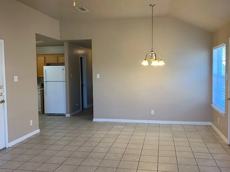 4904B Heather Ln — Photo 3