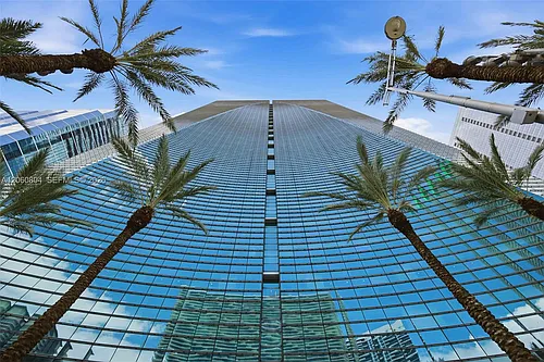 1395 Brickell Ave Photo 1