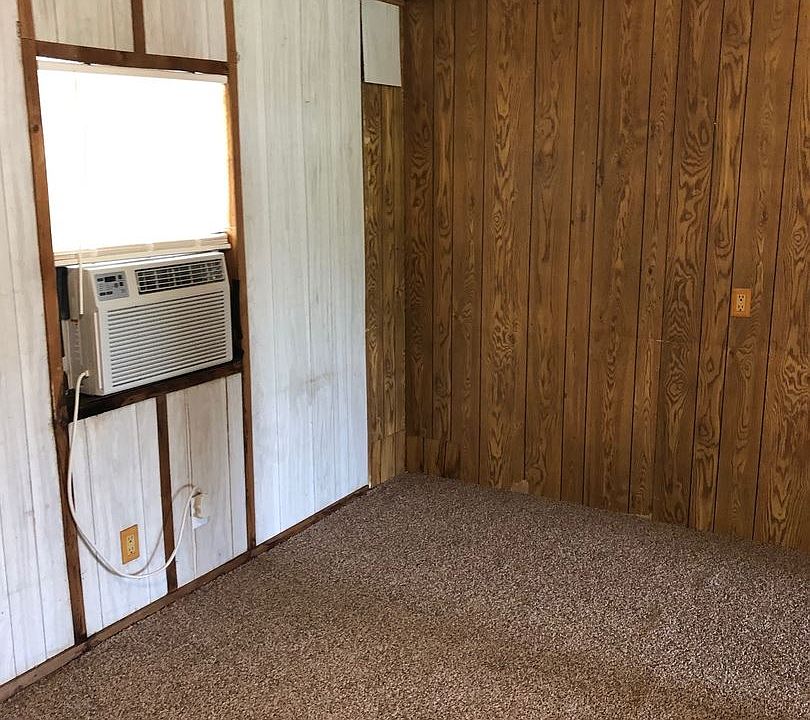 1st image of 4105 Spiker Ln