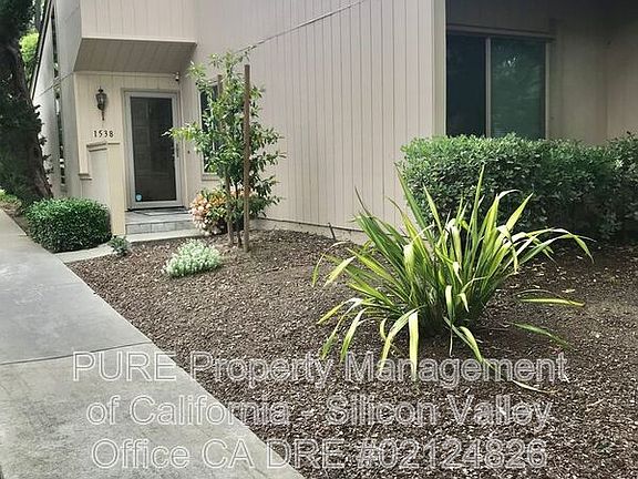 2nd image of 1538 Huddersfield Ct