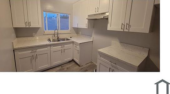 2nd image of 723 W 82nd St APT 7