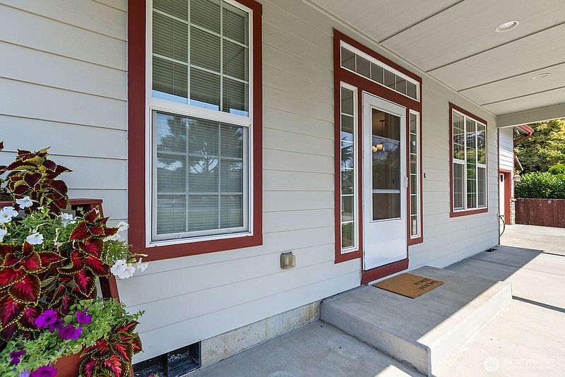 4th image of 4420 NE 97 Street