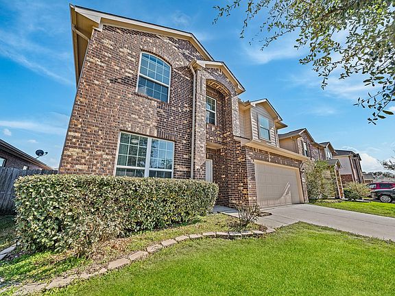 2nd image of 22922 Jetty Manor Ln