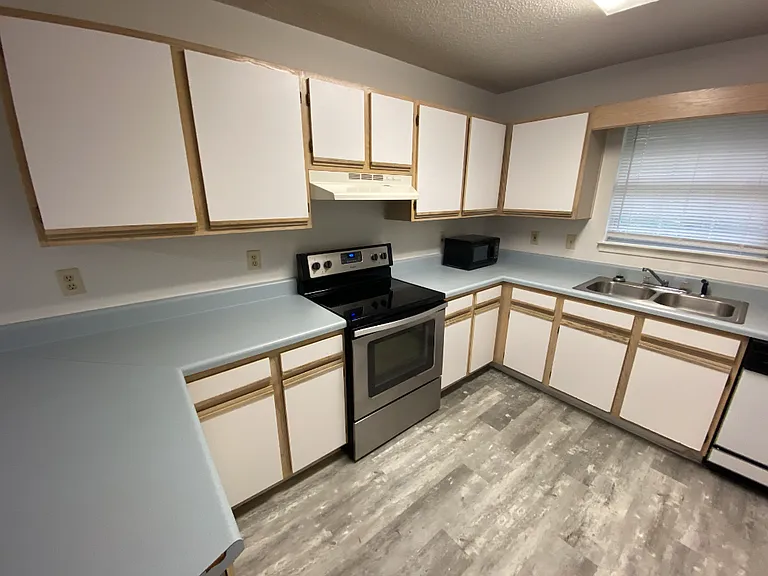 2807 Bradford Pl NW #4 — Photo 4