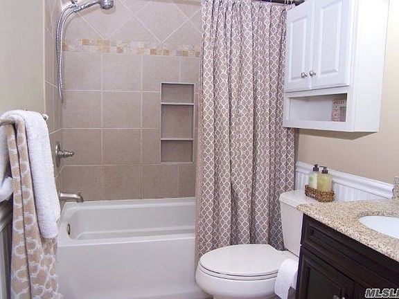 3rd image of 245 Lidge Dr