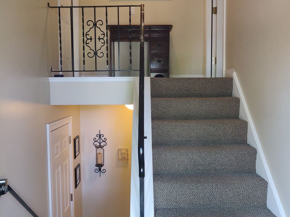 Main entrance/common foyer