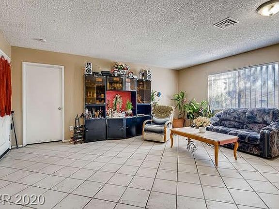 4th image of 3228 Glenhurst Dr