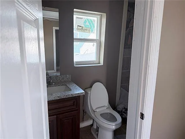 1527 N Roman St #C — Photo 6