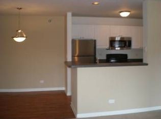 374 Glenwood Dr APT 104, Bloomingdale, IL 60108