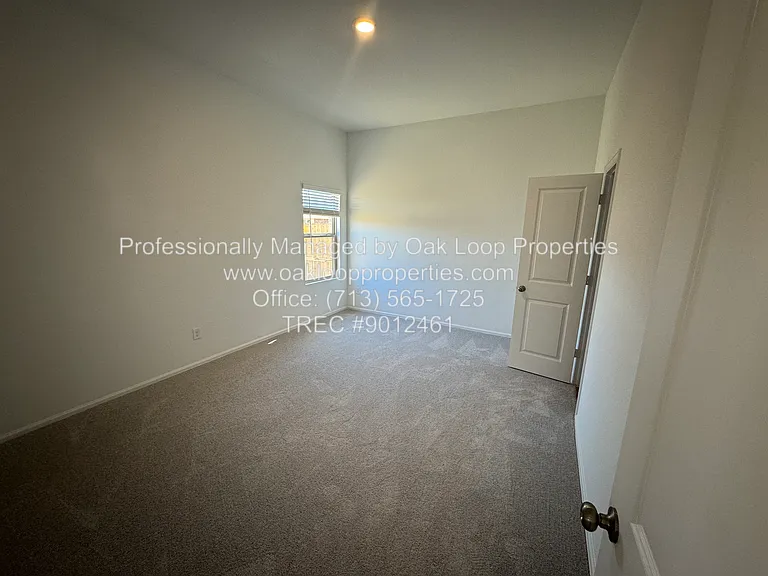 18635 Gravago Ln — Photo 15