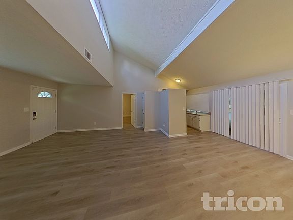 5th image of 3224 Creekwood Dr