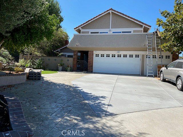 1st image of 781 S Foxdale Ln