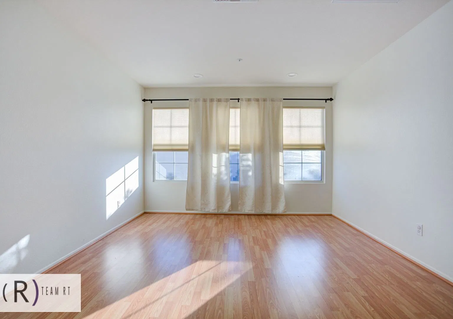 Spacious 4-Bedroom Chino Hills Home in a Quiet Gated Community ! — Photo 3