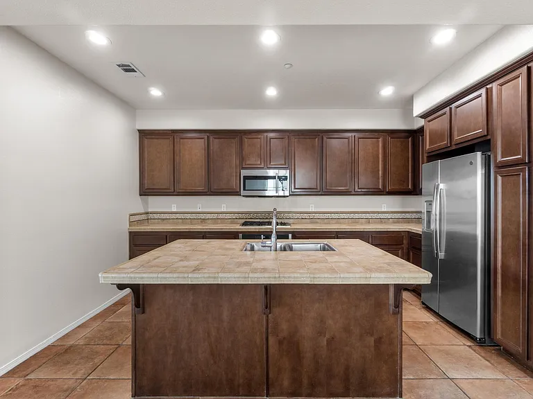 1822 Casa Morro St #16 — Photo 10