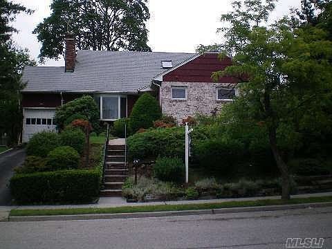 1st image of 12 Falmouth Ln