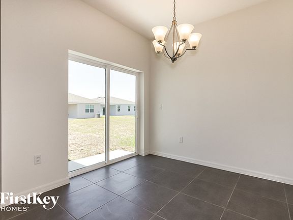 4th image of 522 Crown Rose Dr