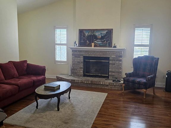 3rd image of 2058 WAX MYRTLE Court