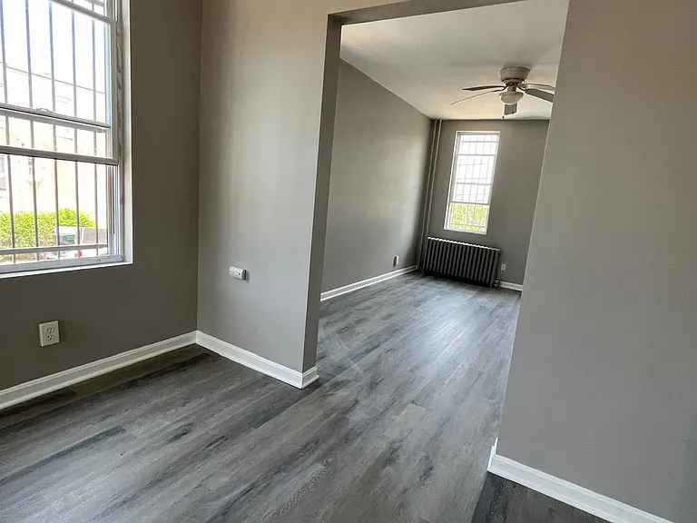 1031 N Bentalou St — Photo 2