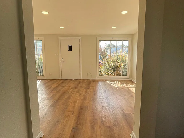 1457 Bellomy St — Photo 3