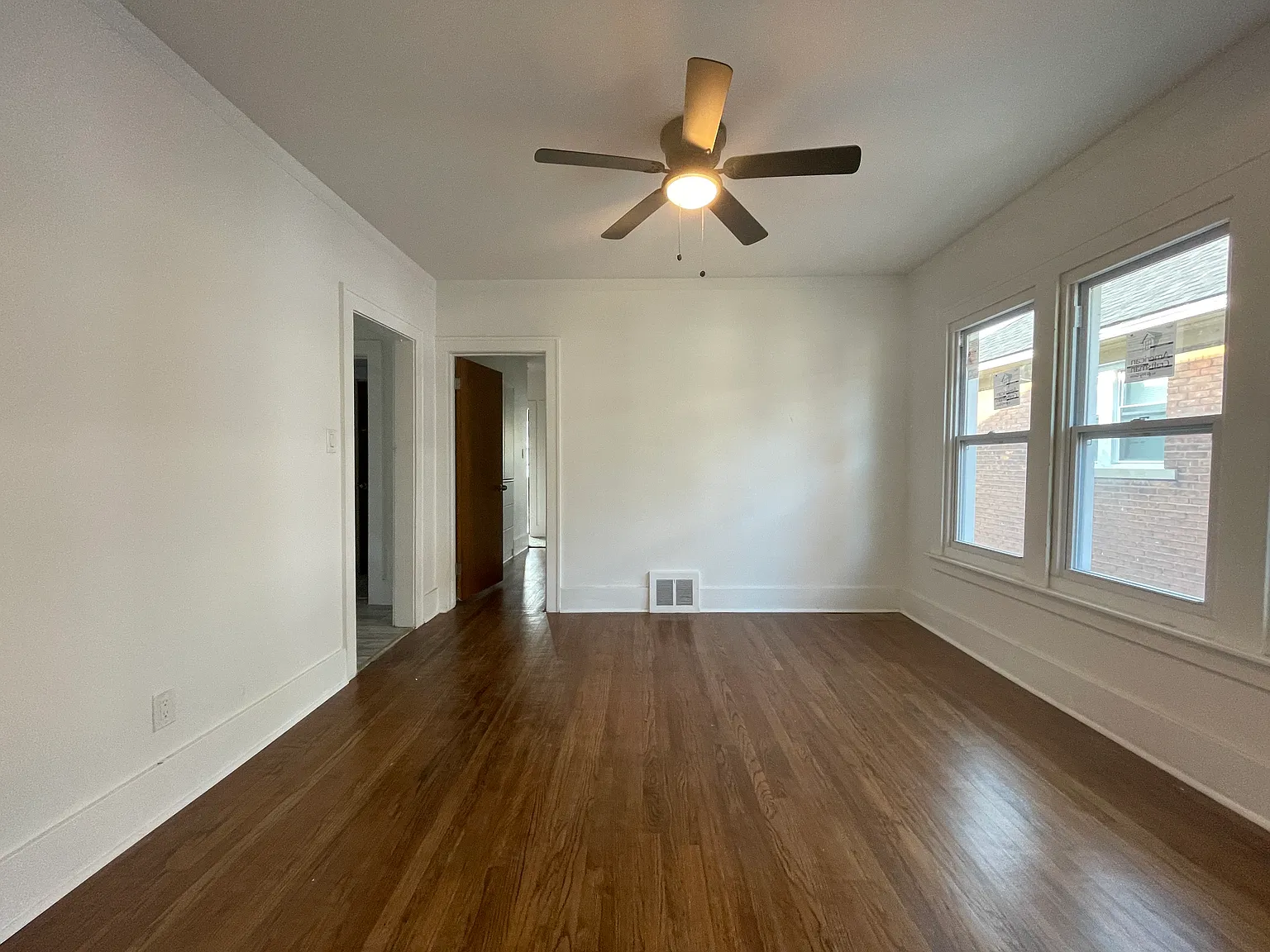 3 bed, 1183 sqft, $1,250 — Photo 4