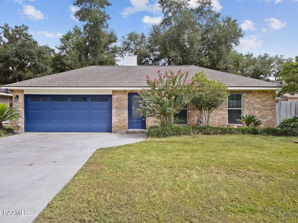 312 Triple Crown Cir, Carencro, LA 70520