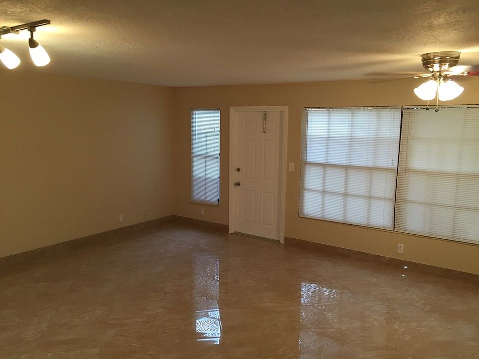 1st image of 3951 NW 94th Ter